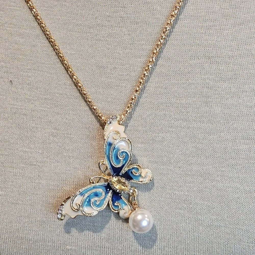 BLUE BUTTERFLY STATEMENT NECKLACE